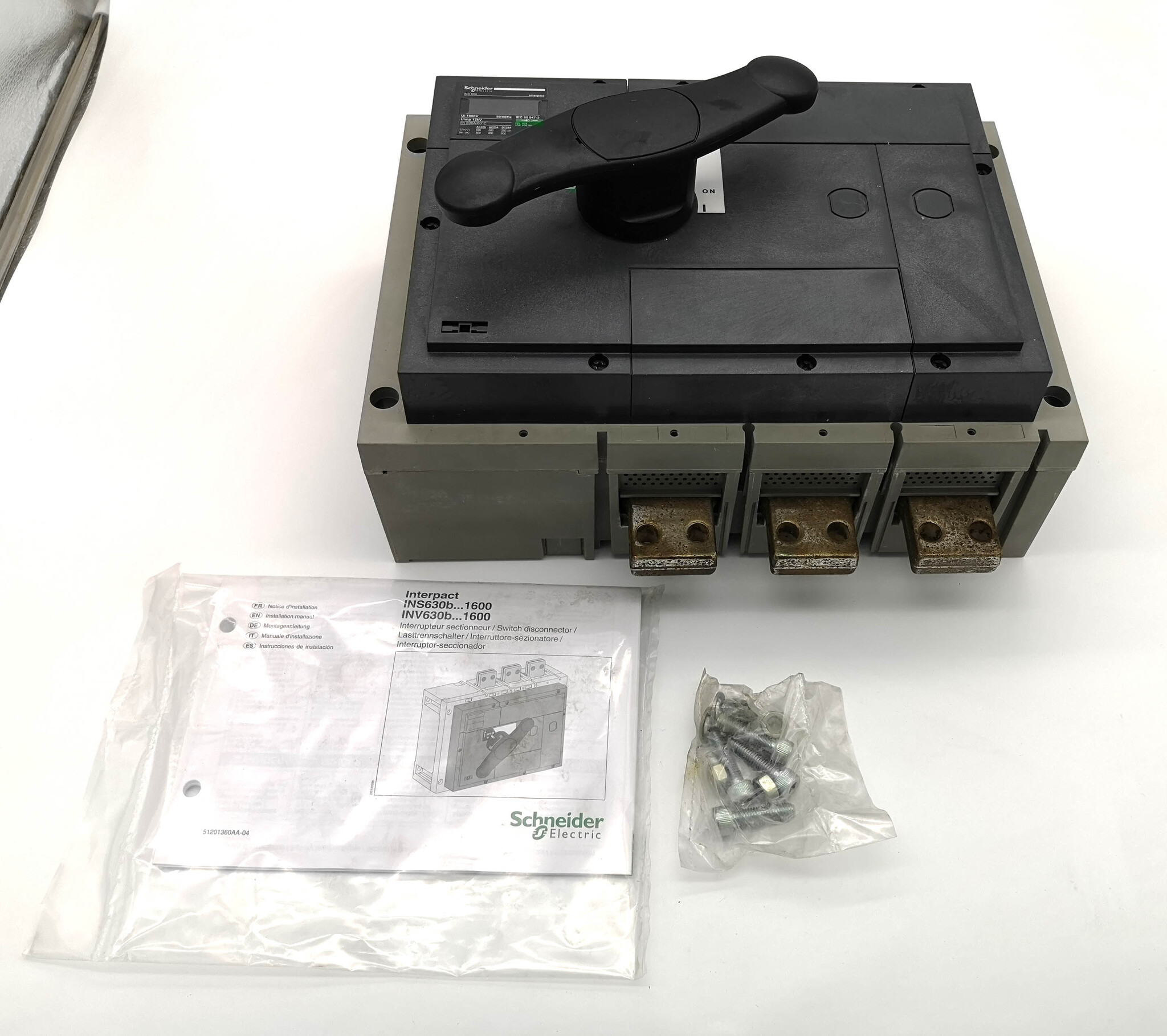 Выключатель-разъединитель Merlin Gerin 31330 800А Compact INS800 3 полюса Schneider Electric
