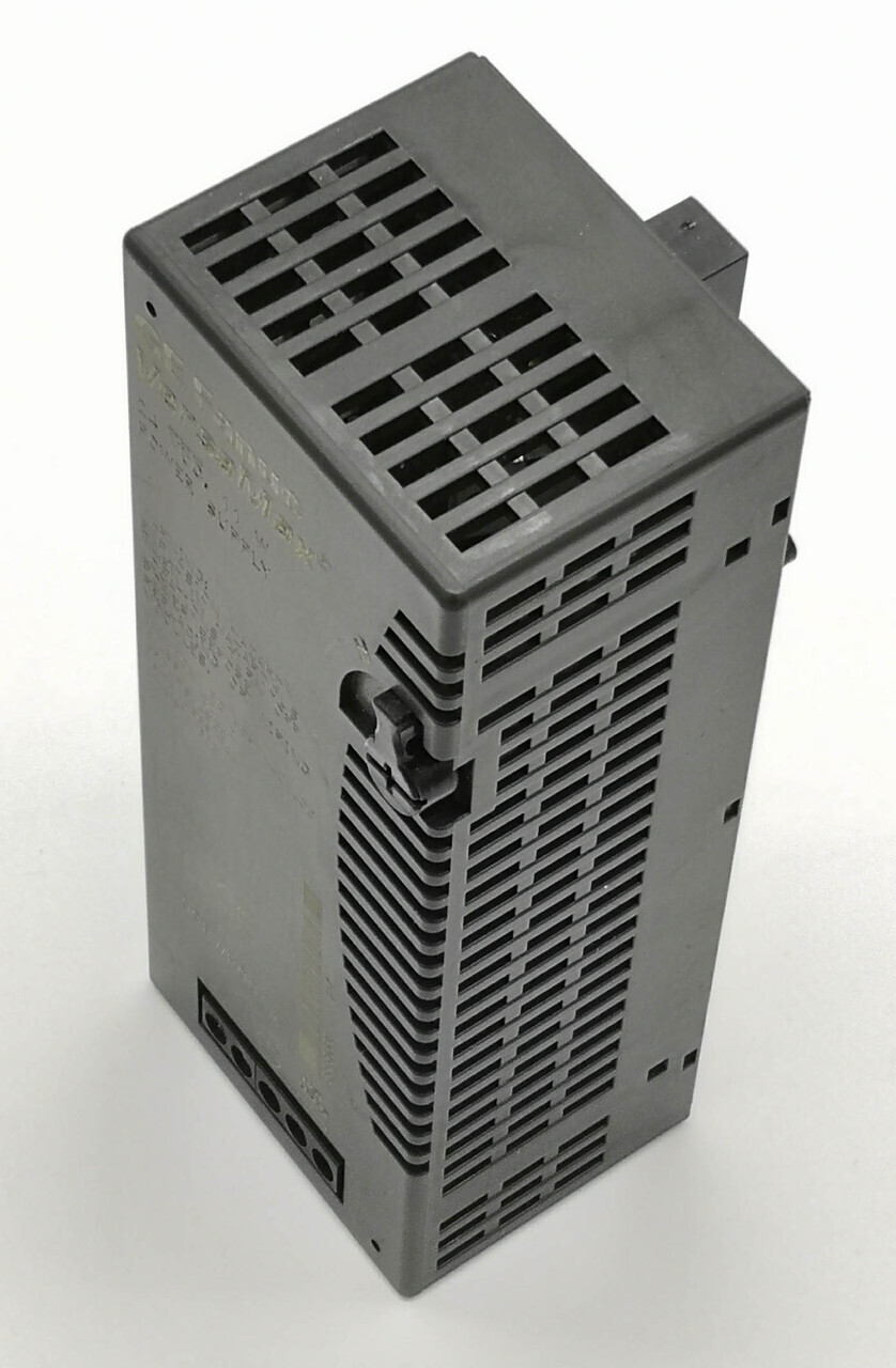 Блок питания VersaMax GE fanuc IC200PWR001A