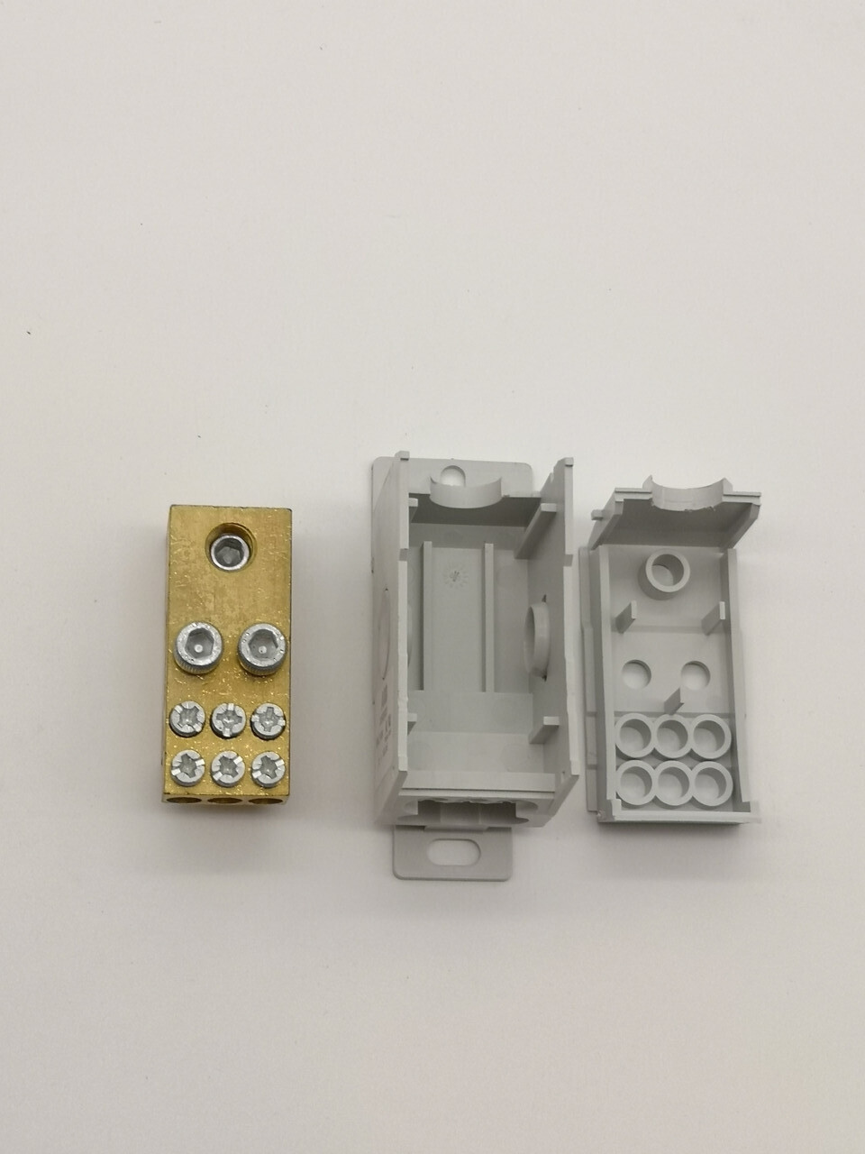 Распределительный блок ABB BRU160A Распред. блок 160A 1-полюсный,1SNA356200R2100