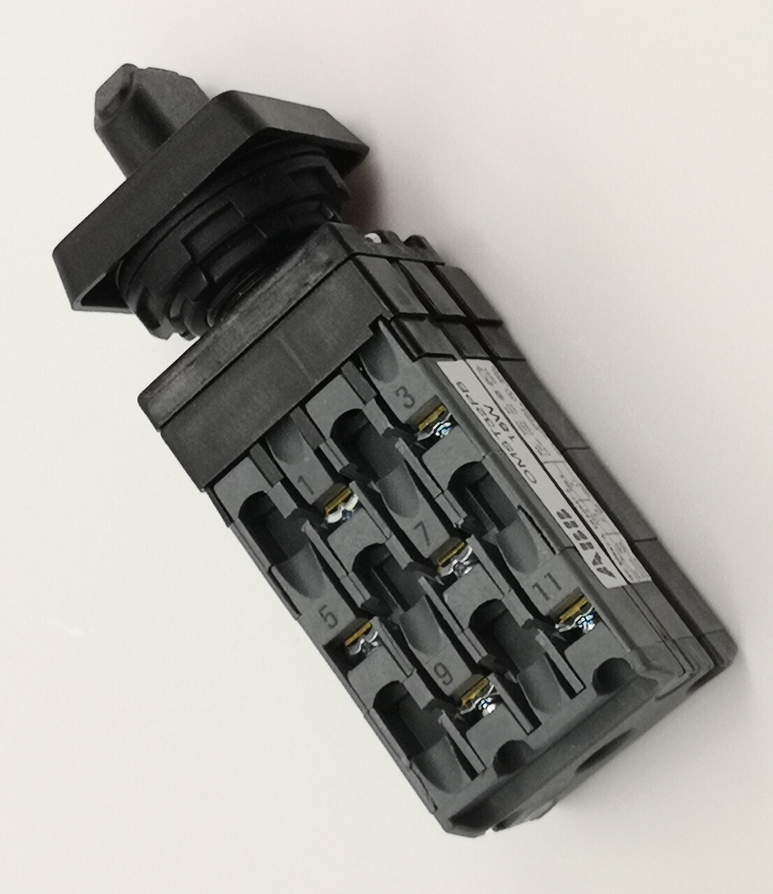 Переключатель 3-х поз.(1-2-3) ABB OMST32PB, (двухуровневый) 10 А 1SCA022533R4010