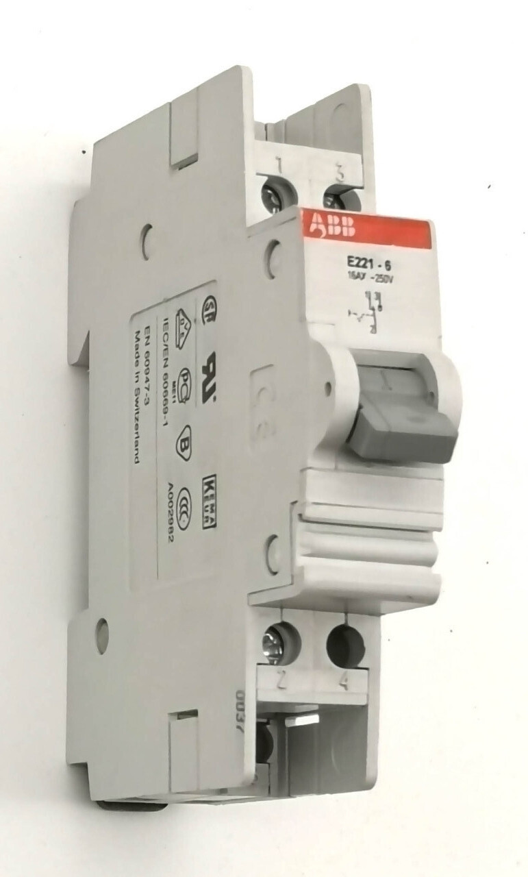 Модульный переключатель 1-пол. ABB E221-6, 16А 2CCE110500R0101