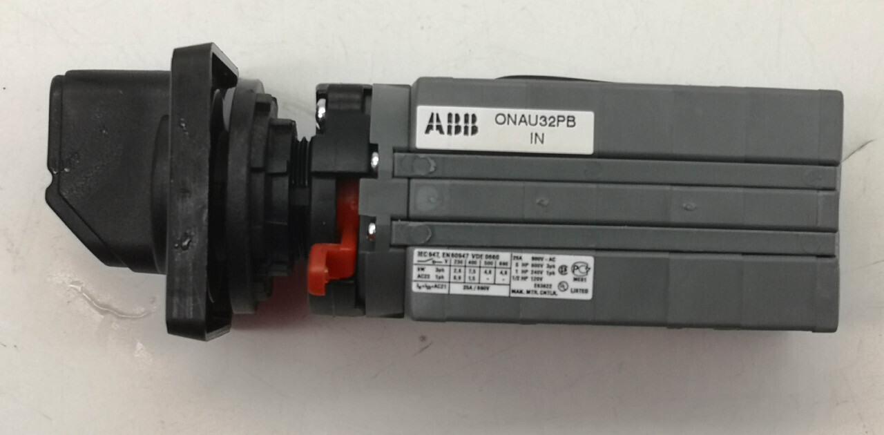 Переключатель ABB ONAU32PB IN 4-х поз.(0-1-2-3), (пять уровней) 25 А 1SCA022558R4210