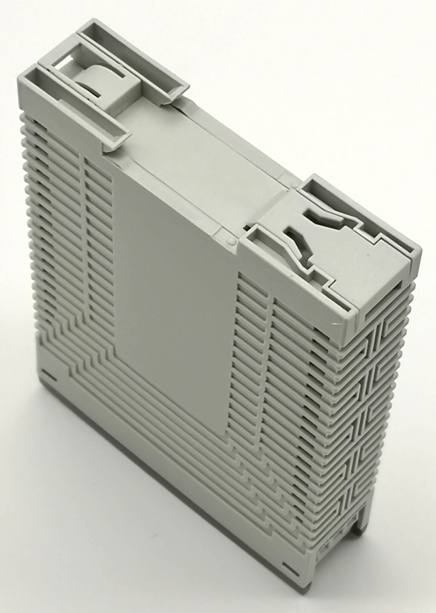 Источник питания ABB CP-E 24/0.75 вход 90-265В AC/120-370В DC, выход 24В DC/0.75A 1SVR427030R0000