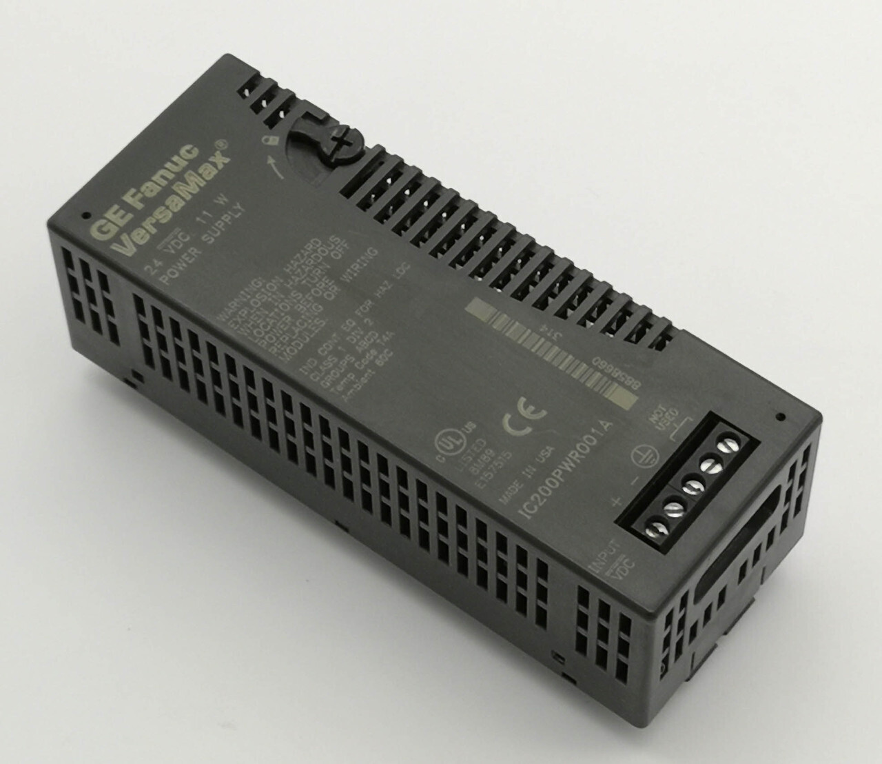 Блок питания VersaMax GE fanuc IC200PWR001A