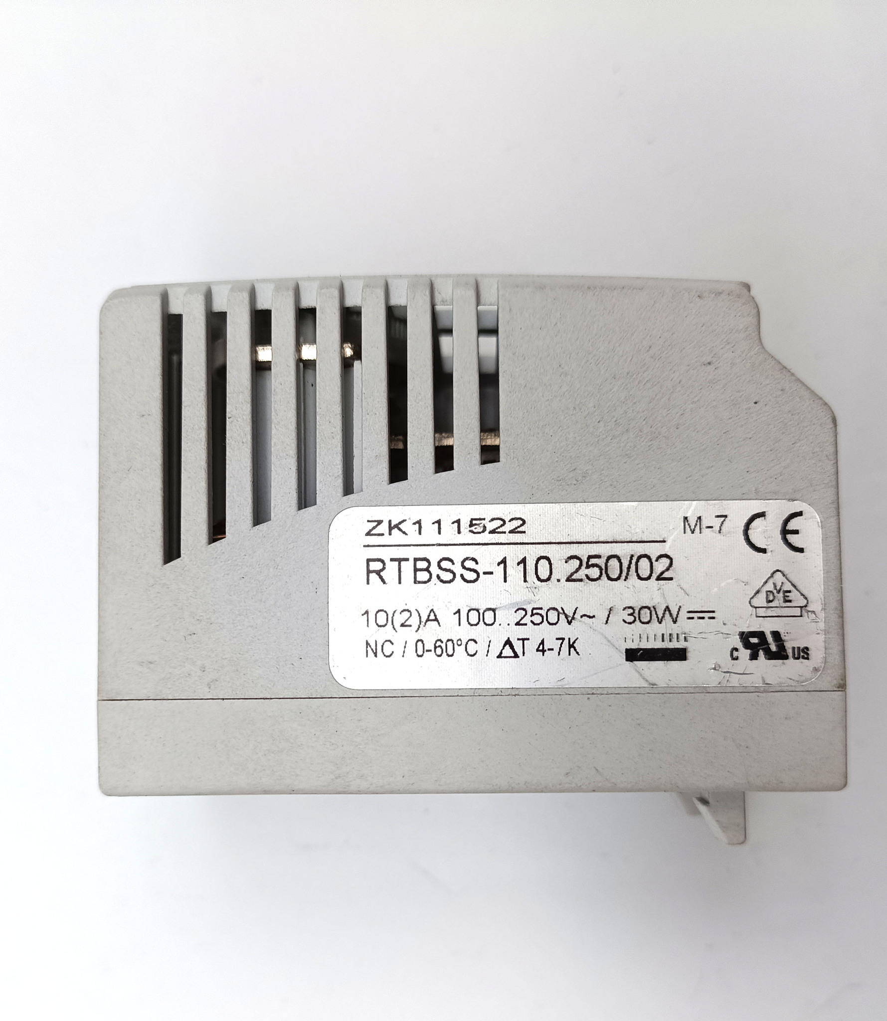 Регулятор температуры Hyperline (0+60 oC) 15TRO064 zk1112522 RTBSS-110.250/02-