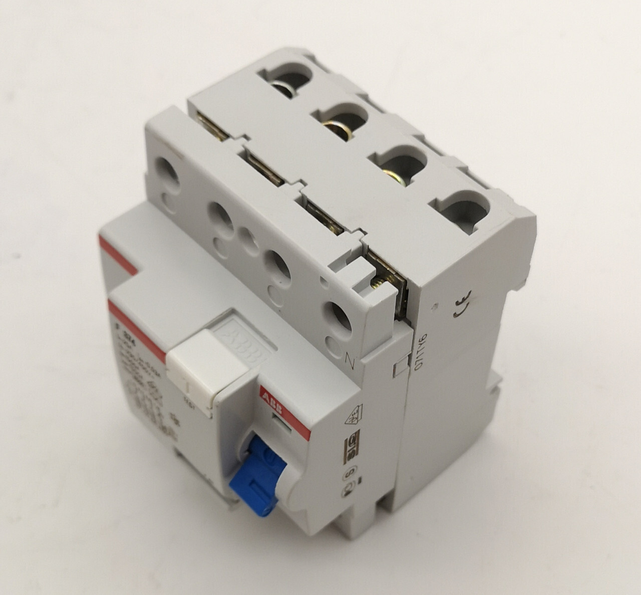 УЗО 4-полюсный 25А, ток утечки - 30мА ABB F374/25/0.03 сн GHF3740001R2510