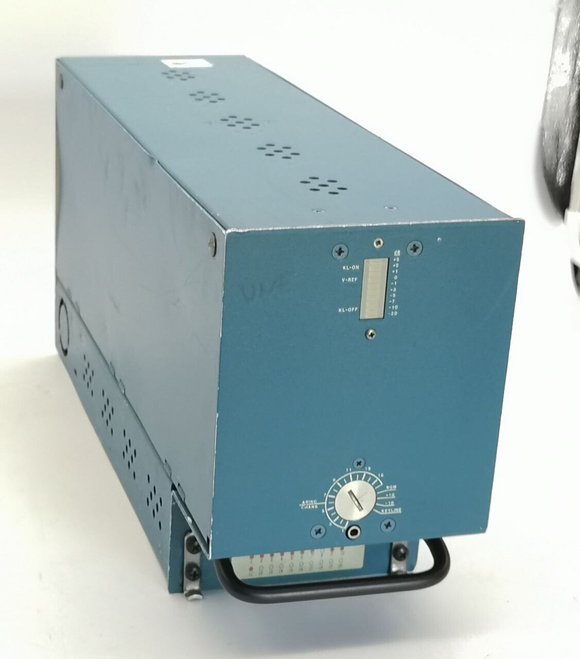 Audio reproducer 980-9800-823