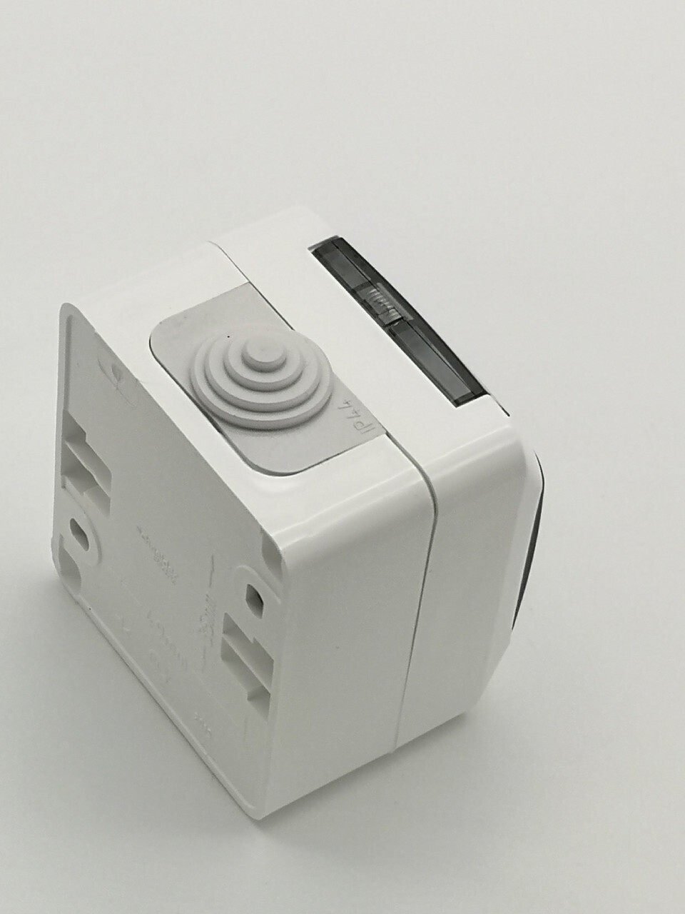 Розетка С Заземлением, Со Шторками, 1-Ая Ip44, 220В Pa16-044B Schneider Electric
