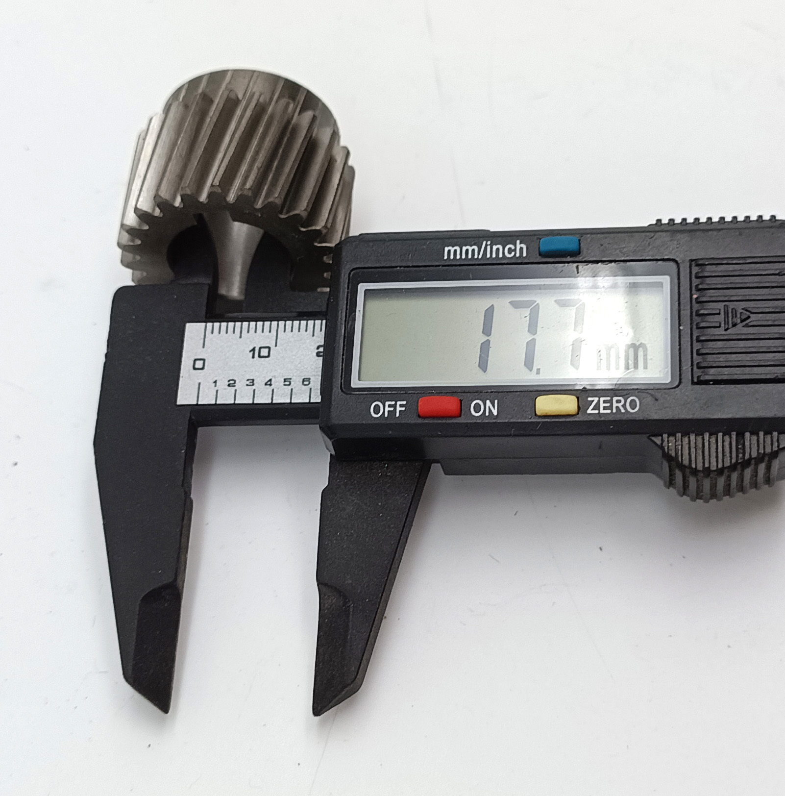 Гайка Xilin LDL250R-04