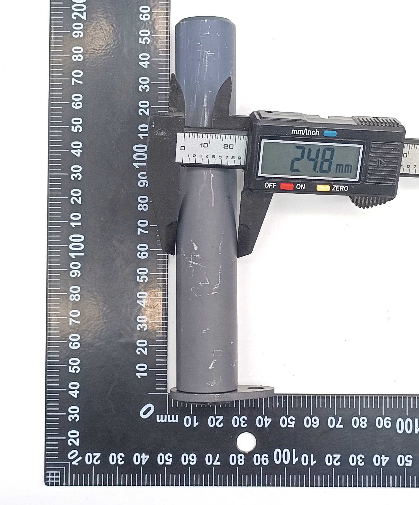 Ось UniCarriers 103484, 15x2,5 см
