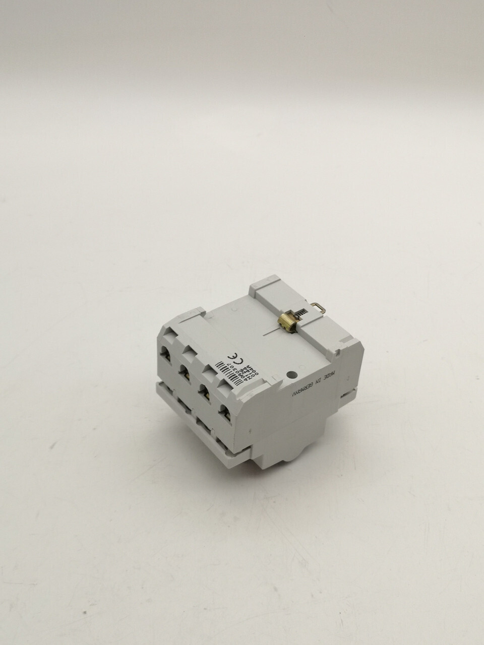 УЗО 4-полюсный 40А, ток утечки - 30мА ABB F374/40/0.03 сн GHF37400012550