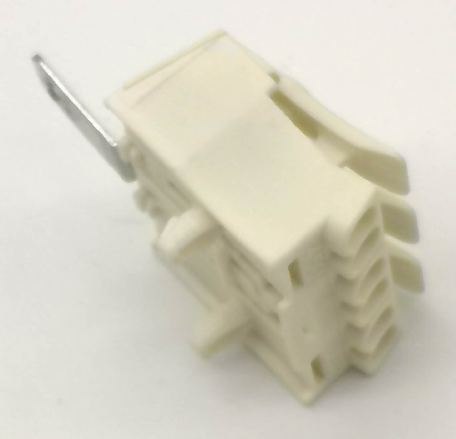 Колодка клеммная трёхполюсная TRIDONIC.ATCO SLK 3/3 +E-SCHR N-ERDE-L 88165857