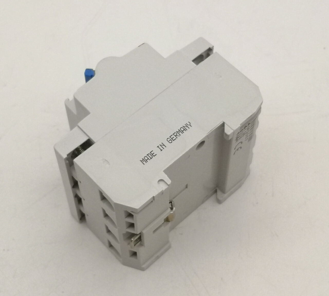 УЗО 4-полюсный 40А, ток утечки - 300мА ABB F374/40/0.3 сн GHF3740001R4550