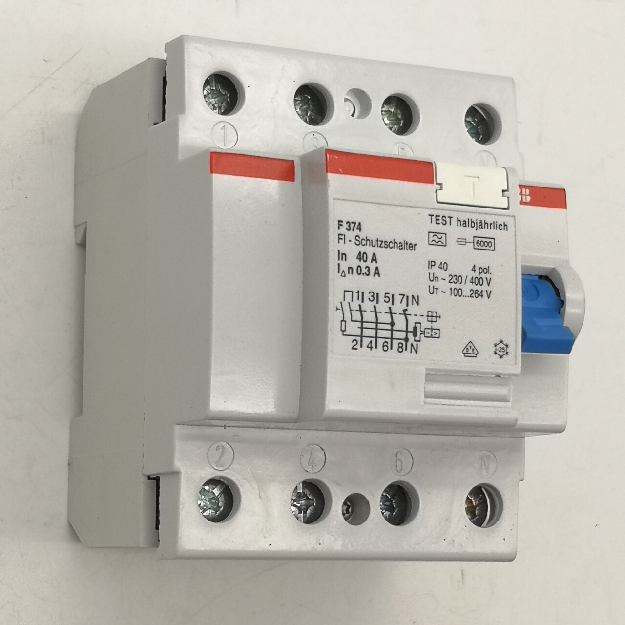 УЗО 4-полюсный 40А, ток утечки - 300мА ABB F374/40/0.3 сн GHF3740001R4550