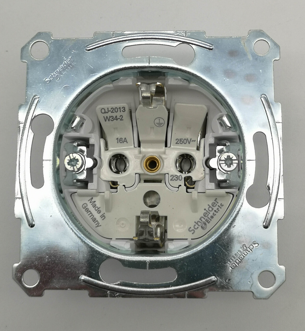 Мех-М Розетки С Крышк. З/К, С/Ш Ip 44, 220В Mtn2310-0319 Schneider Electric