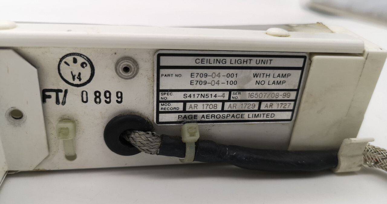 Ceiling light(лампа) unit(освещение потолка)  E709-04-001