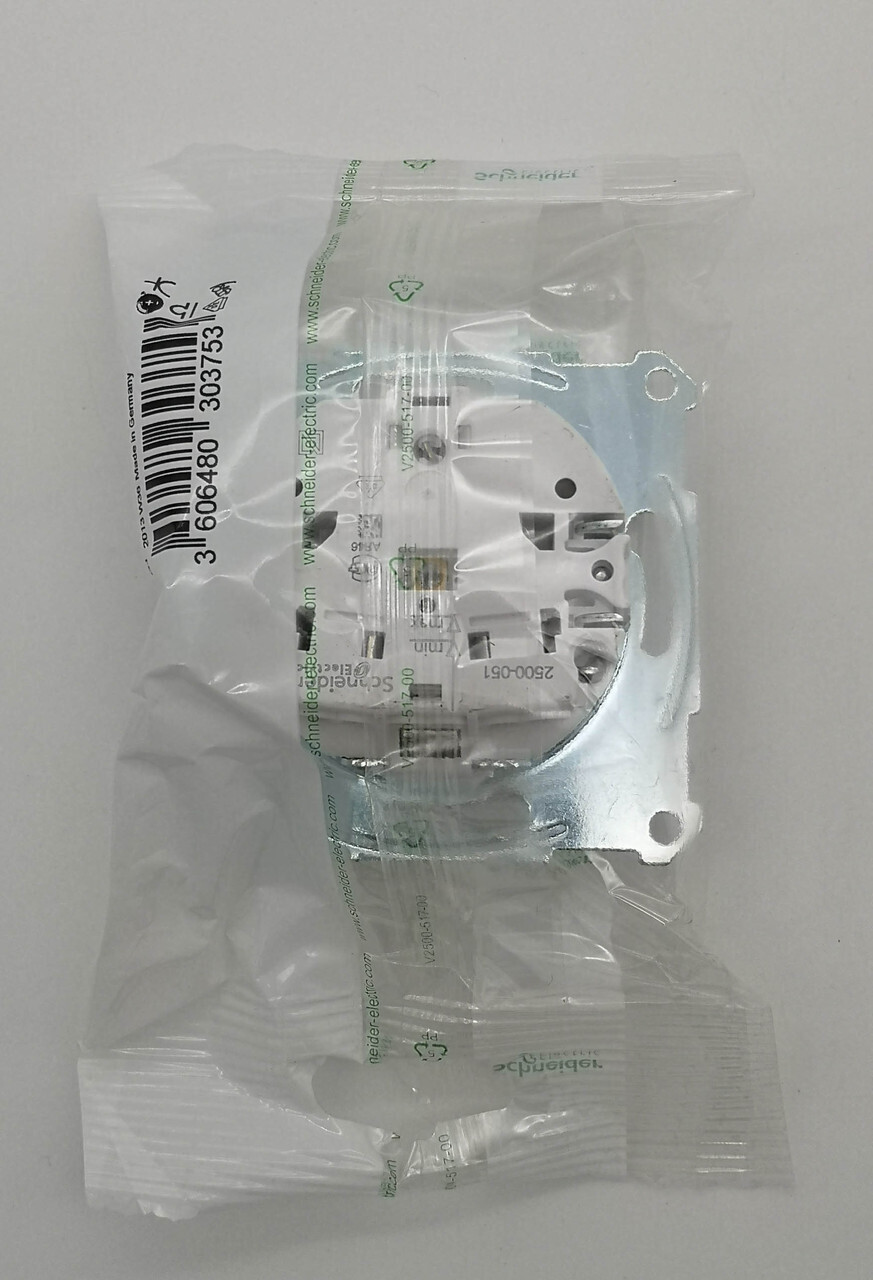 Мех-М Розетки С Крышк. З/К, С/Ш Ip 44, 220В Mtn2310-0319 Schneider Electric