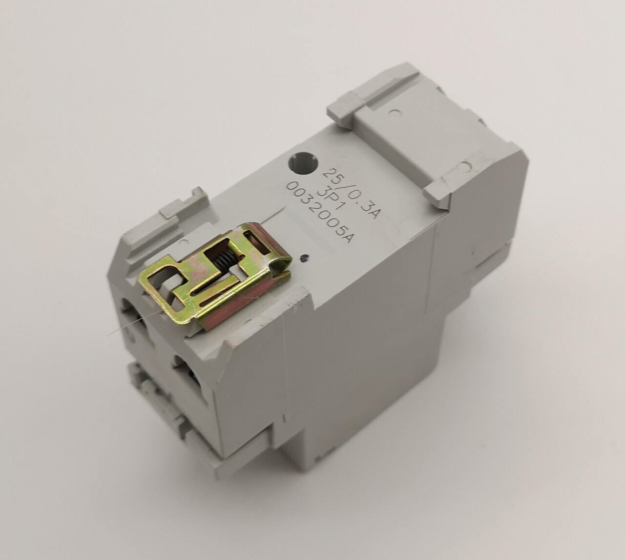 УЗО 2-полюсный 25А, ток утечки - 300мА ABB F362/25/0.3 сн