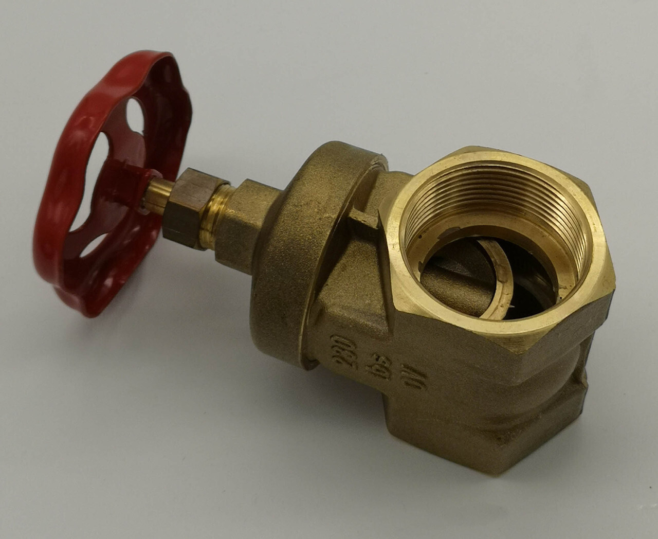 Задвижка муфтовая DN 40 Ду40латунь OVENTROP 1040012