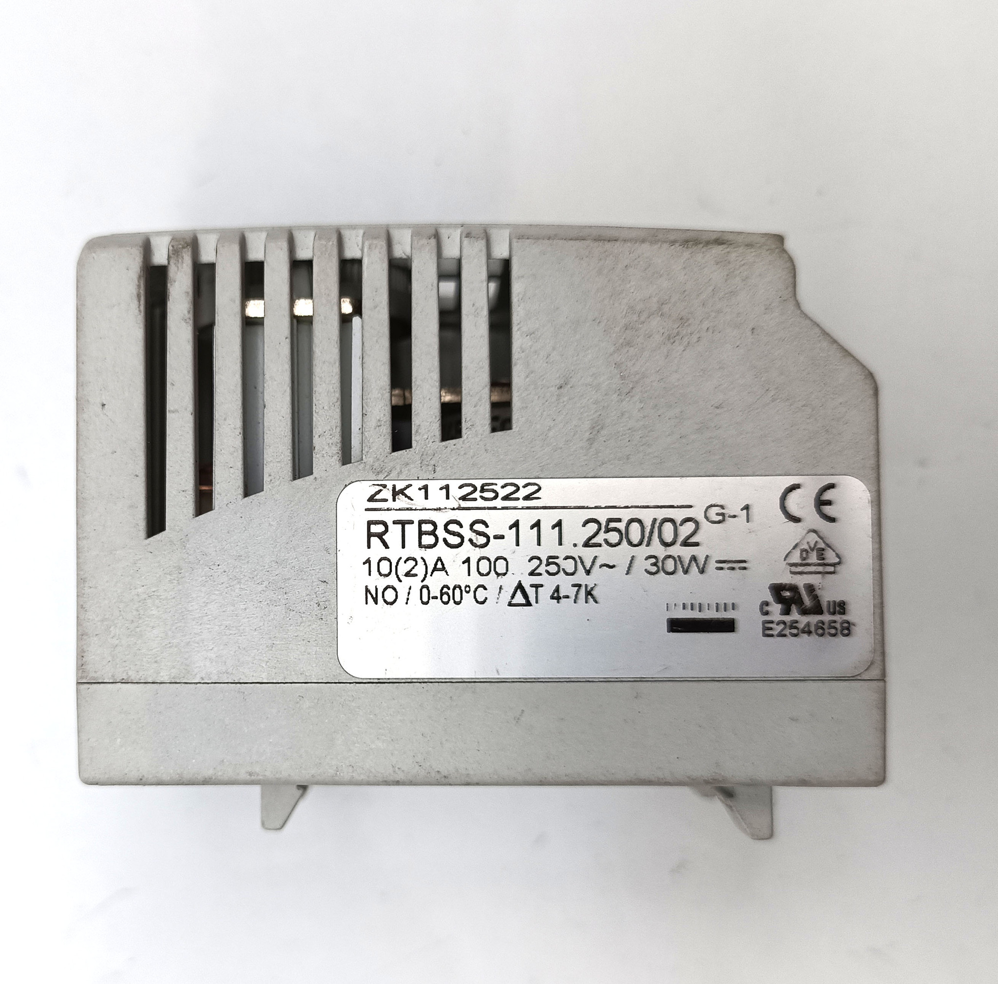 Регулятор температуры Hyperline TRS 60 15TRS064 zk112522 RTBSS-111.250/02