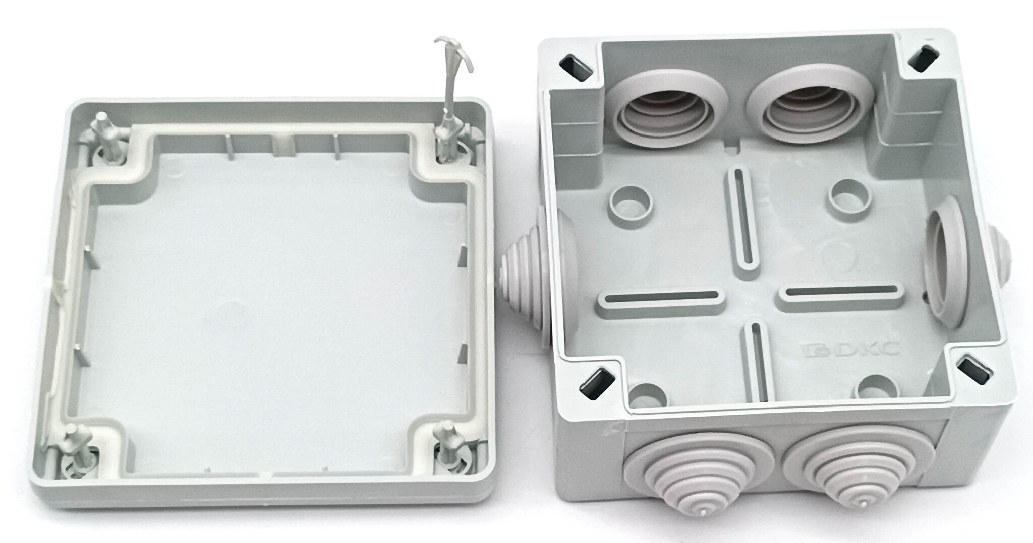 Коробка ответвительная DKC 53800R с 8+2 кабельными вводами д.25/20 мм,IP55,100х100х50 мм